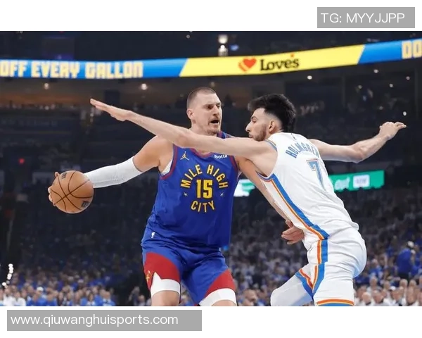 约基奇半场表现亮眼5投4中斩获10分3篮板6助攻三分球命中率高达667